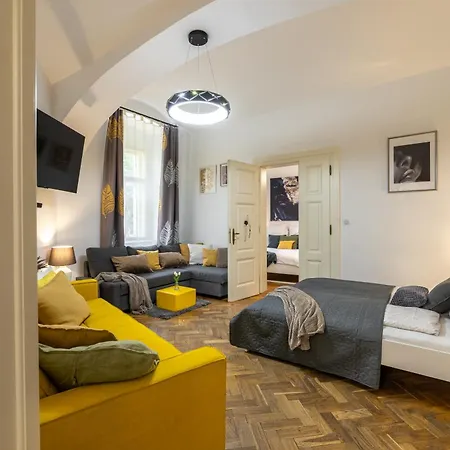 Apartmán Ultimate - Private Courtyard - Netflix