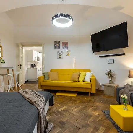 Apartmán Ultimate - Private Courtyard - Netflix Praha