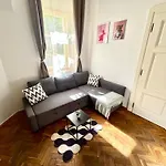 Ultimate - Private Courtyard - Netflix Apartamento
